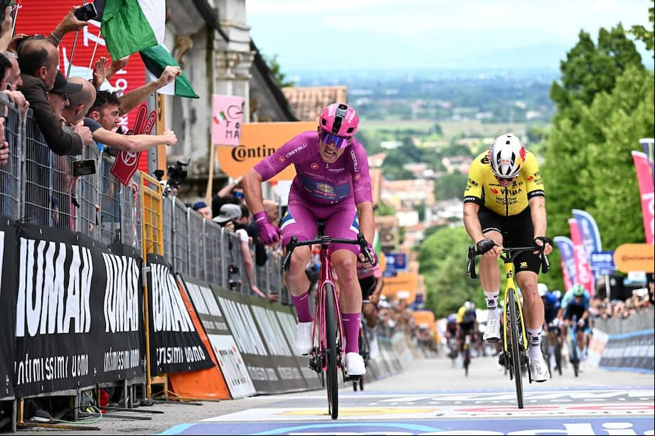 La jornada de sábado será llana para velocistas entre Treviso y Nova Gorica, con final técnico y sprint decisivo tras un paso corto por Eslovenia.