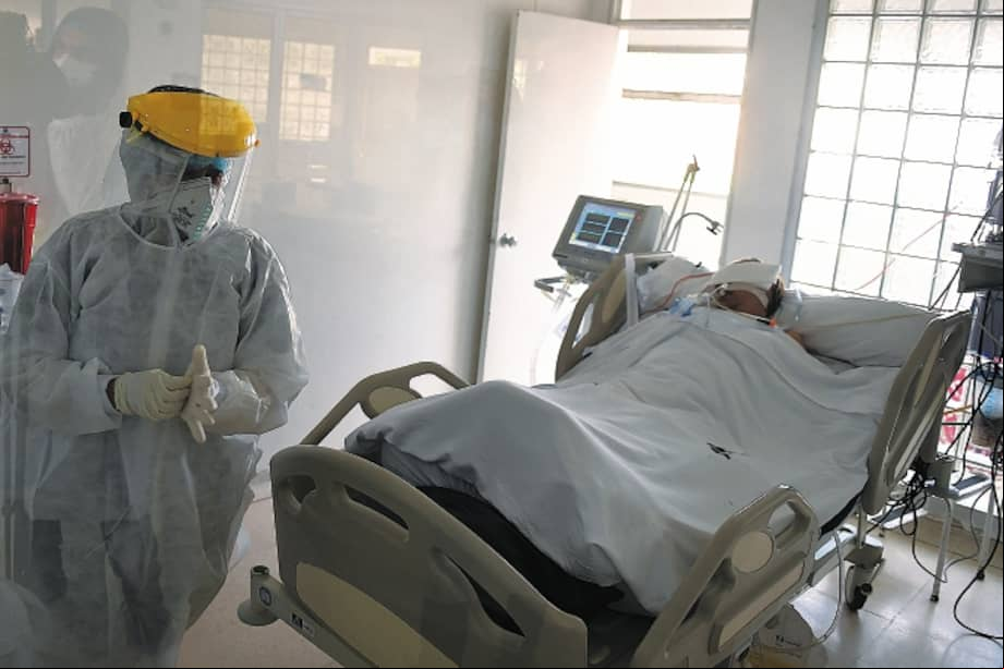 Entre las recomendaciones emitidas por la ONU, se encuentra acelerar la contratación y retención de los trabajadores de la salud.