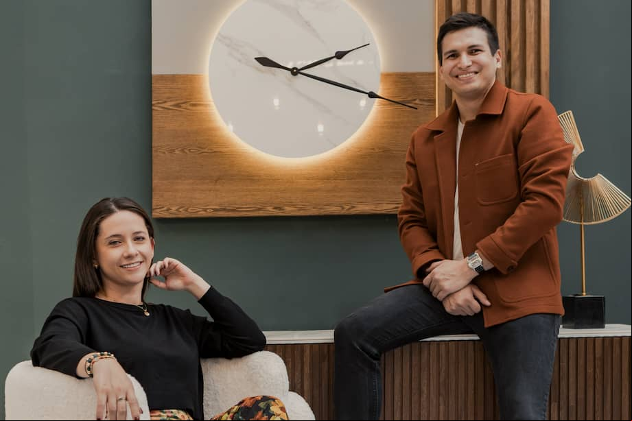 Ellos son Eliana Atehortúa y Paulo Mogollón, los emprendedores detrás de Novalinea.