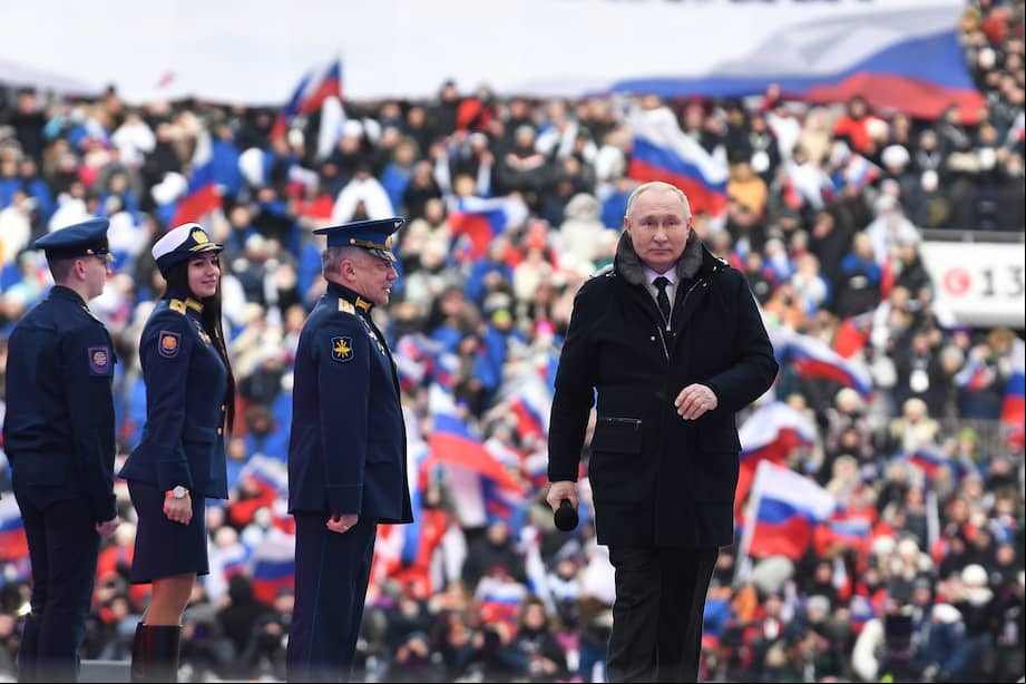 Vladimir Putin durante un evento nacionalista en el estadio Luzhniki, de Moscú. EFE/EPA/MAXIM BLINOV/SPUTNIK/KREMLIN POOL MANDATORY CREDIT