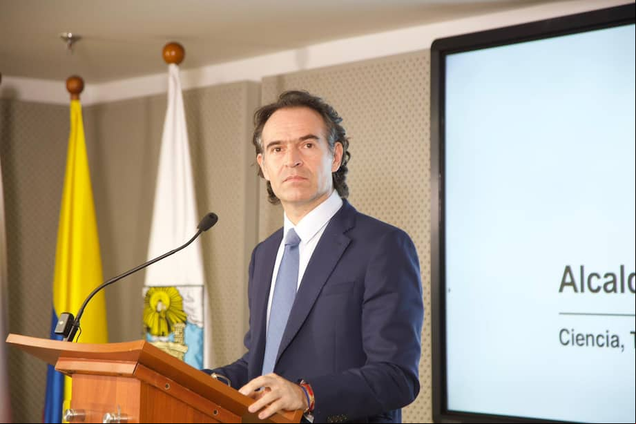Federico Gutiérrez resaltó que en 2024 se desarrollaron 860 activaciones educativas en el Metro de Medellín.