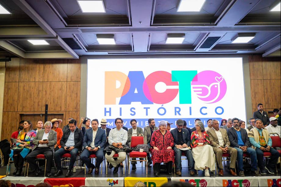 Partidos que apoyan al presidente Gustavo Petro empezaron a organizar los comités a favor del sí.