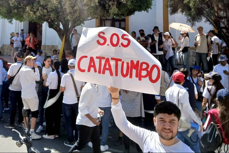 Desde el 16 de enero, la región del Catatumbo ha estado en medio de la guerra del frente 33 de las disidencias de las Farc y el Frente de Guerra Oriental del ELN.