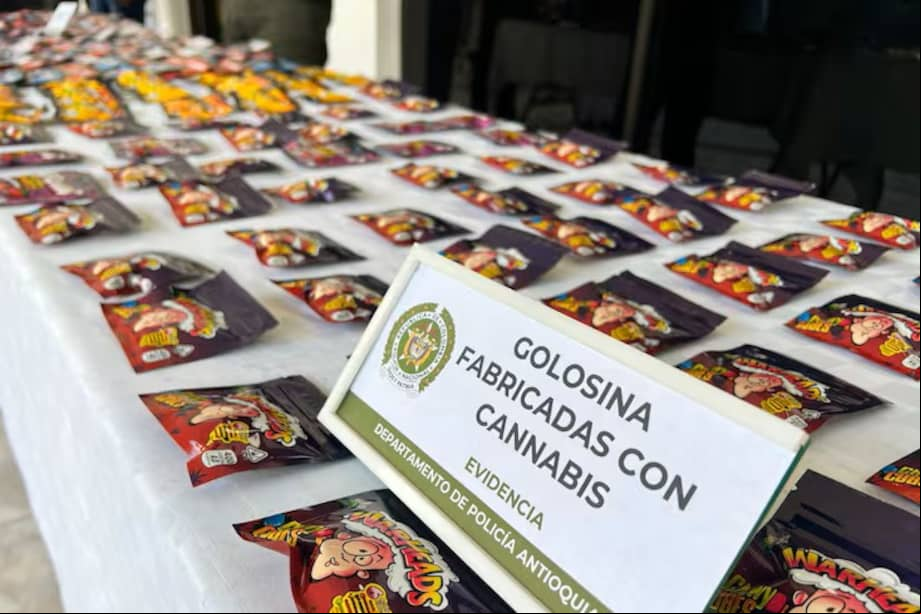 Los 1.800 dulces incautados tenían un valor estimado de 15 millones de pesos y no contaban con registro del Invima.