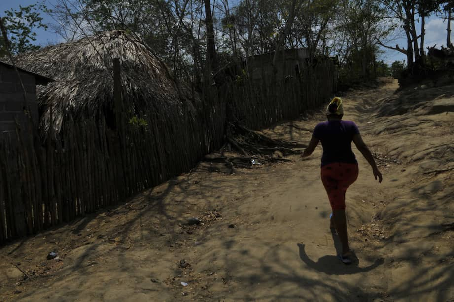 Según el informe, los paramilitares habrían perpetrado el 56 % de los hechos de violencia sexual contra las mujeres de Bolívar y Montes de María.