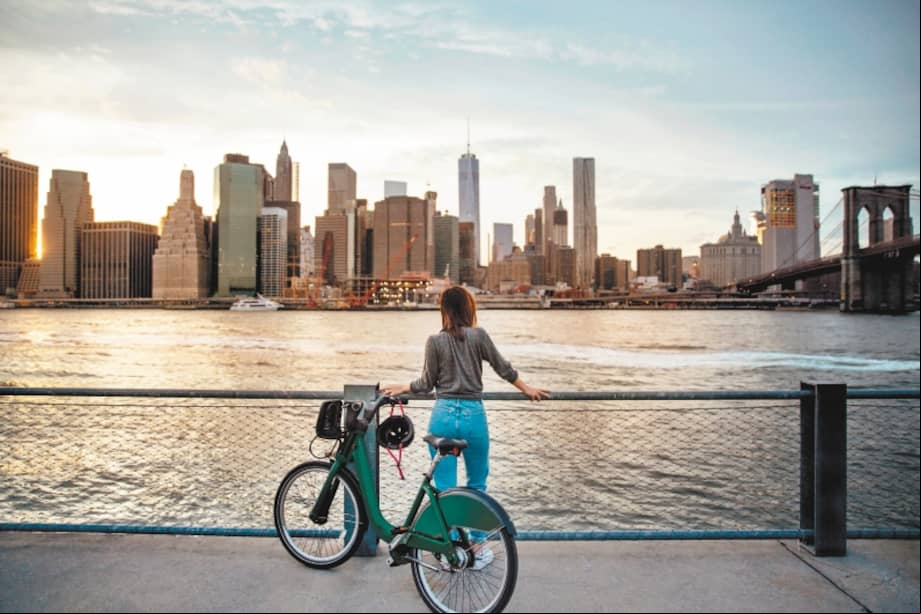 Las excursiones en bicicleta permiten explorar destinos de una manera divertida, sostenible y saludable.